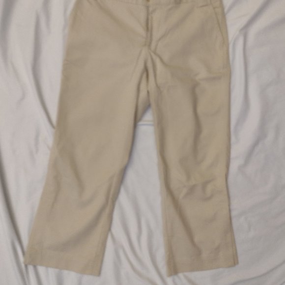 Banana Republic Capris - Picture 2 of 8